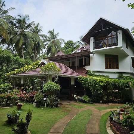 Maleyam Homestay Riverside Kozhikode Εξωτερικό φωτογραφία
